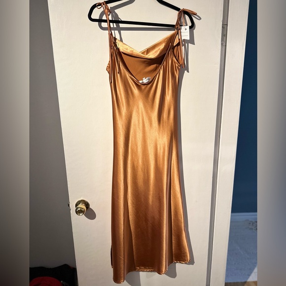 Stunning midi dress - Picture 3 of 4